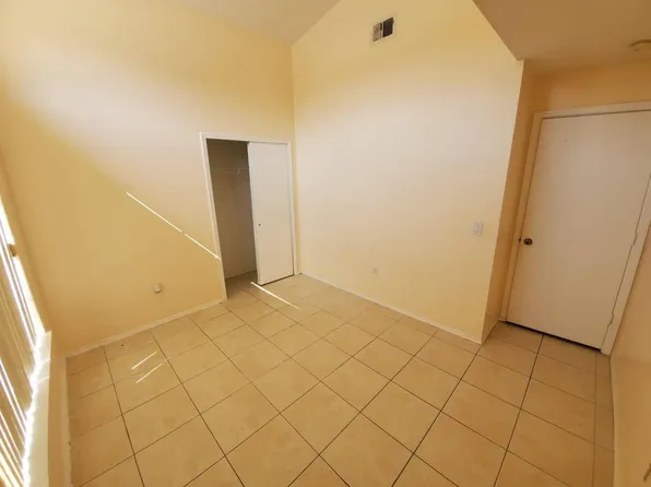 1440 Timberbend Circle Gate Entrance Cv #46362, Orlando, FL 32824