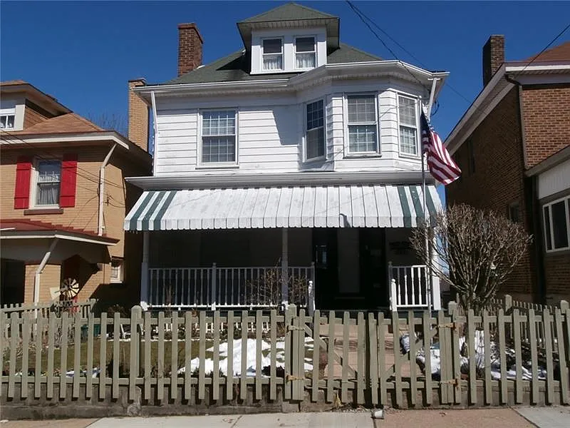 1423 Westfield St photo 1