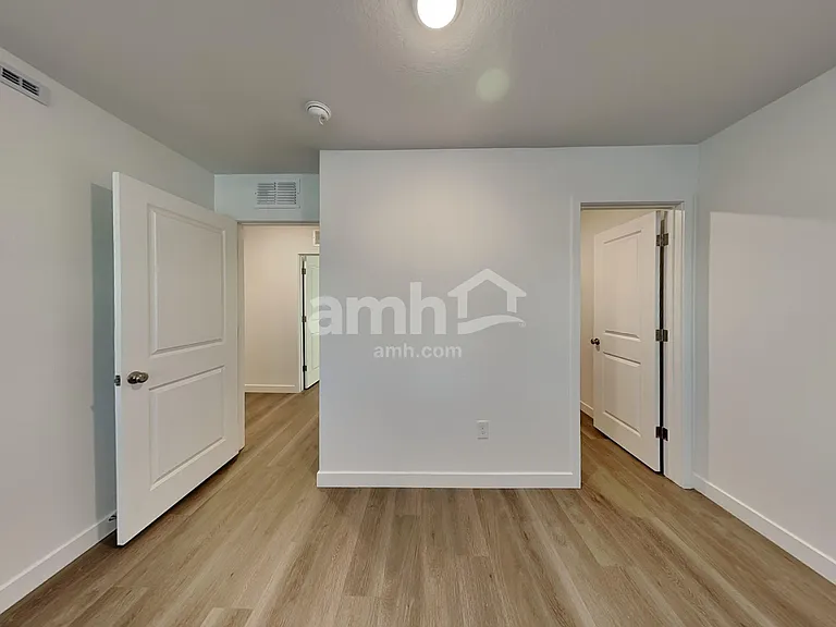 6971 N 125th Dr — Photo 20