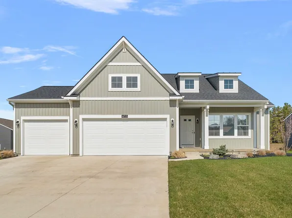 14715 Windway Dr, Grand Haven, MI 49417