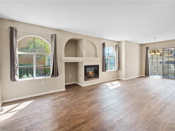 7950 W Flamingo Rd Unit 1039, Spring Valley, NV 89147