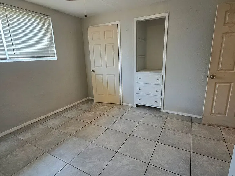 9850 La Branch Dr — Photo 36