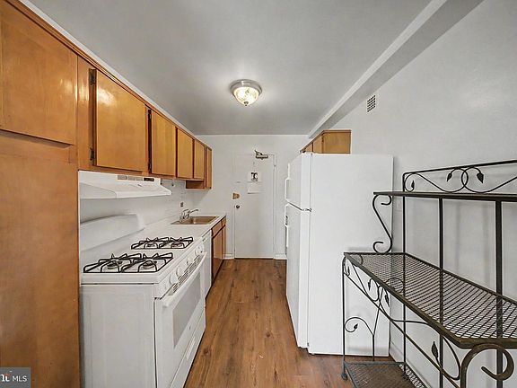 5th image of 6631 Wakefield Dr APT 520