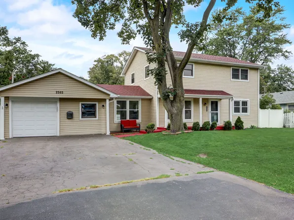 2503 Dove St, Rolling Meadows, IL 60008