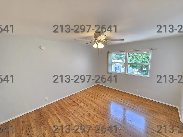 14355 Burbank Blvd #18 — Photo 12