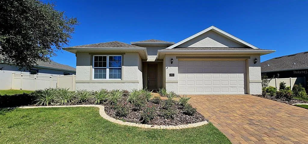 3 bed, 2.0 bath, 1630 sqft, $2,450 — Photo 1
