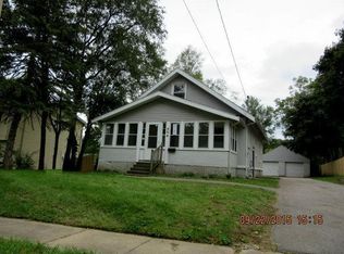 304 Bell Ave, Des Moines, IA 50315