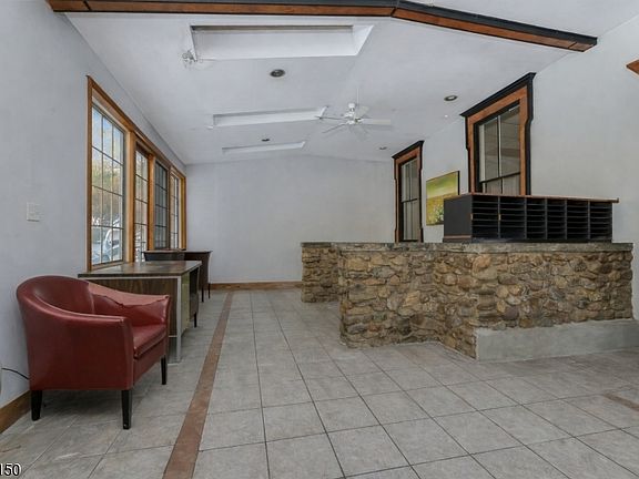 14th image of 50 Drakestown Rd
