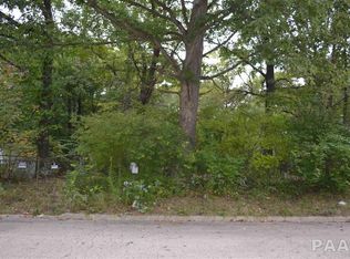 404 Oakwood Ave, East Peoria, IL 61611