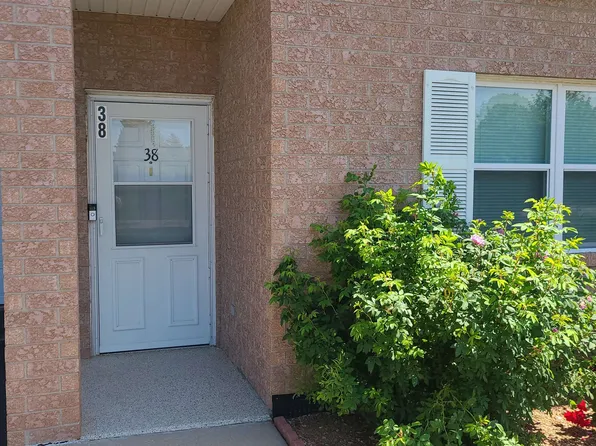 1807 Ridgeway Dr Unit 38, De Pere, WI 54115