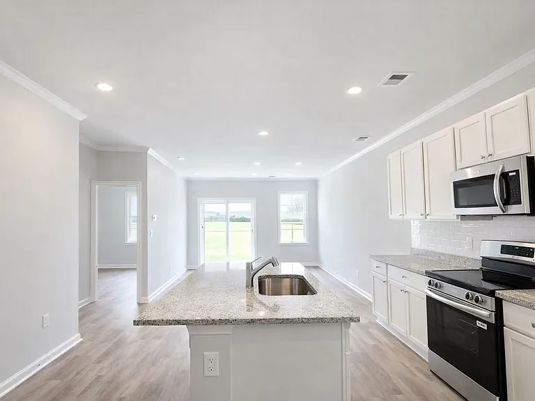 612 Heron Creek Way — Photo 2