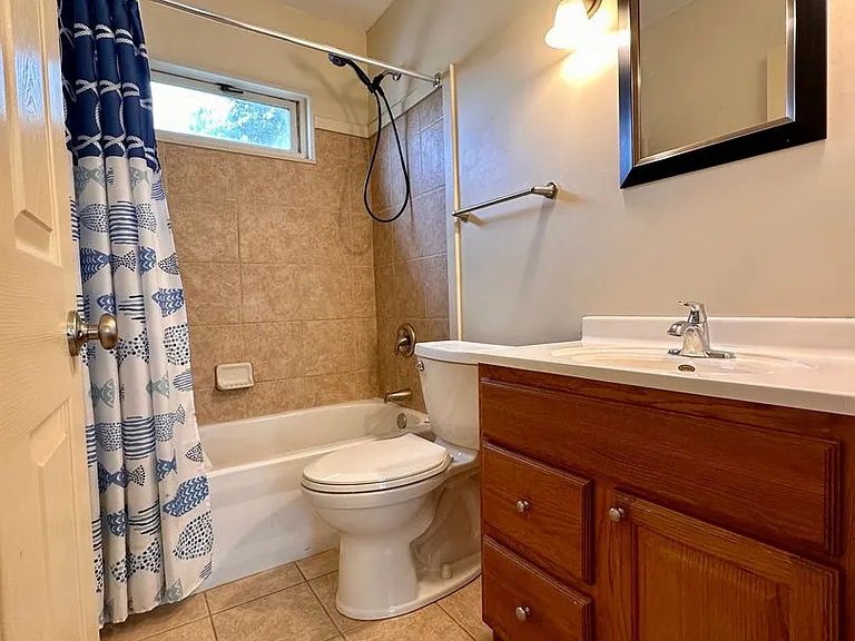 2510 College Ave — Photo 7