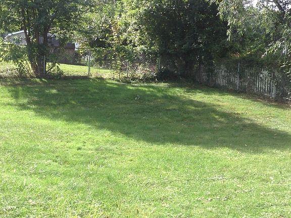 Spacious yard