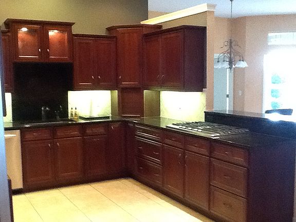 Top appliances & Granite