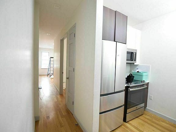 4th image of 62 W 107th St #6C