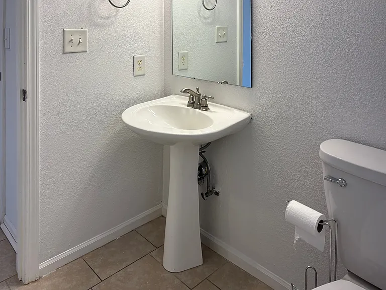 7248 Kimble Dr — Photo 47