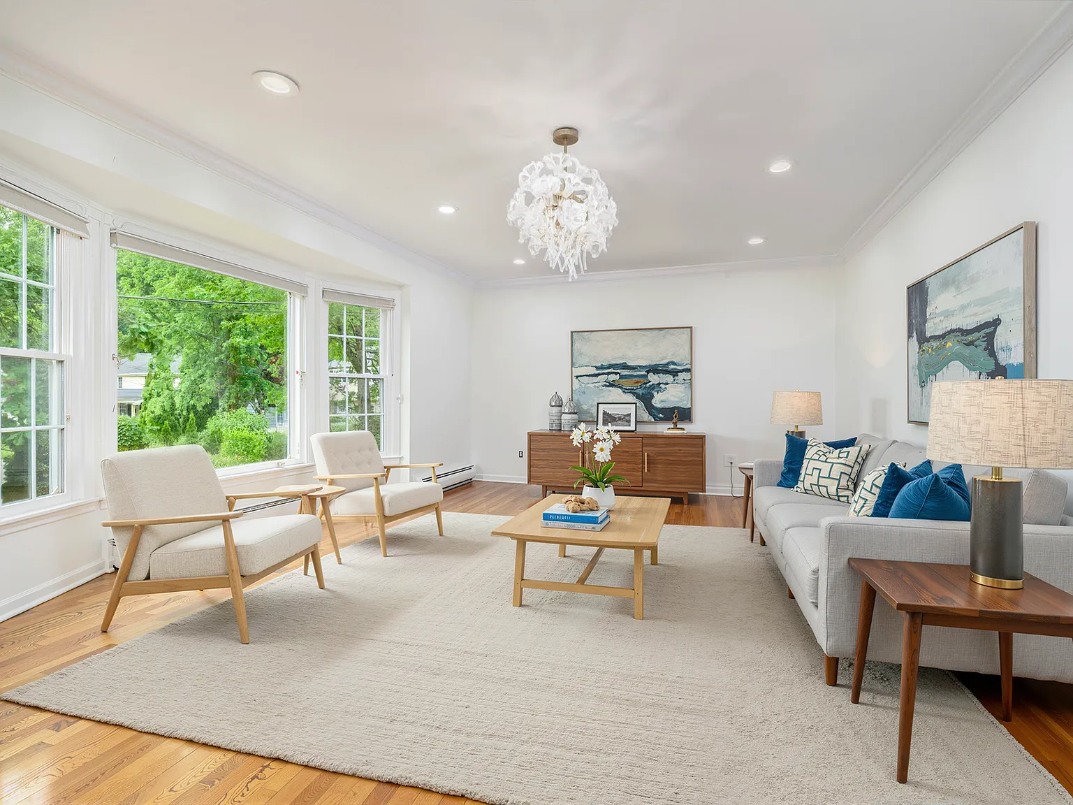 6 bed, 3873 sqft, $7,300 — Photo 3