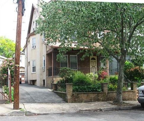 2nd image of 71-73 Millington Ave