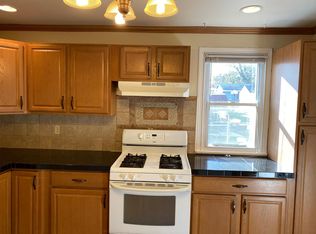 1828 Preston Ave, Willow Grove, PA 19090