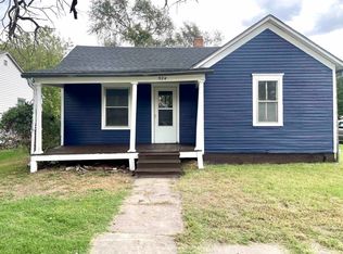 524 S Randall Ave, Moundridge, KS 67107