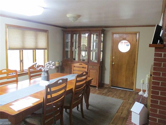 5th image of 711 Evergreen Dr