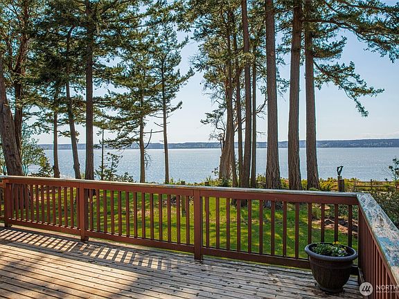 5th image of 3692 S Camano Drive
