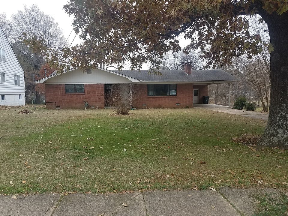 2nd image of 607 N 4th Ave