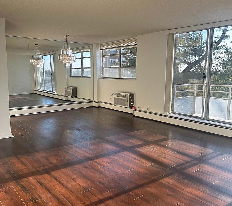 1st image of 1030 E Lancaster Ave APT 708