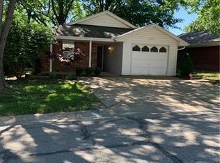 2705 NW 3rd Ter, Blue Springs, MO 64014