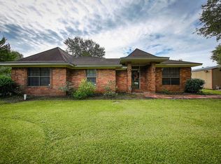 5631 Furnace Rd, Manvel, TX 77578