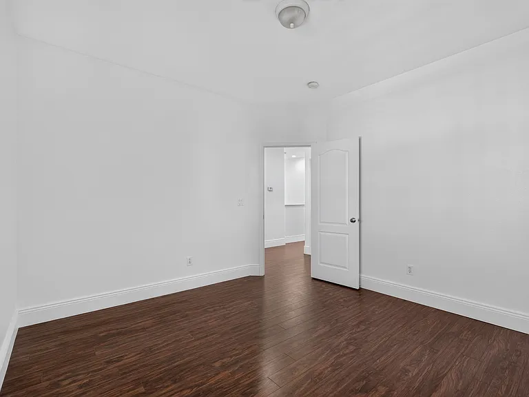 1901 Bright Willow Cir — Photo 24