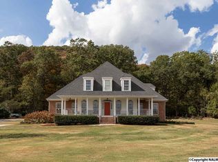 155G Vicki Ln, Owens Cross Roads, AL 35763
