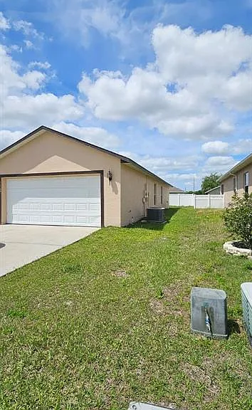 Huron Bay Cir — Photo 4