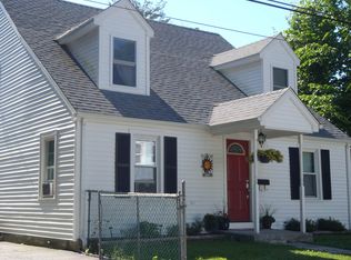 33 Glezen St, Norwich, CT 06360