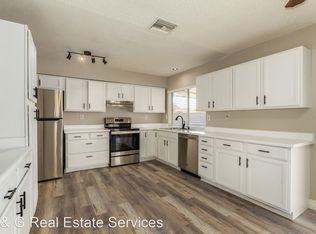 904 W Straford Dr, Chandler, AZ 85225