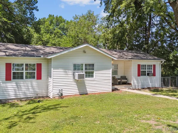 12020 N 129th East Ave E, Collinsville, OK 74021