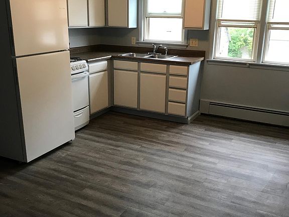 5th image of 2084 W 4th St #111