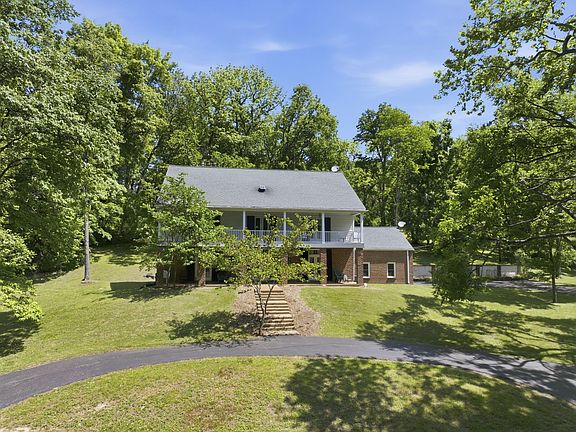 4th image of 714 Sneed Rd W
