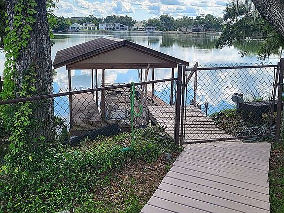 PRIVATE COVERED DOCK