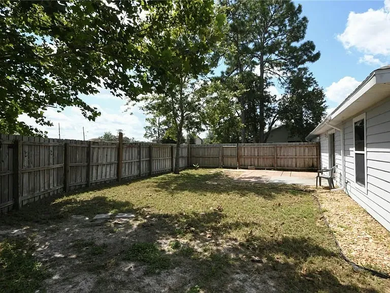 2131 N Pine Cone Ave — Photo 17