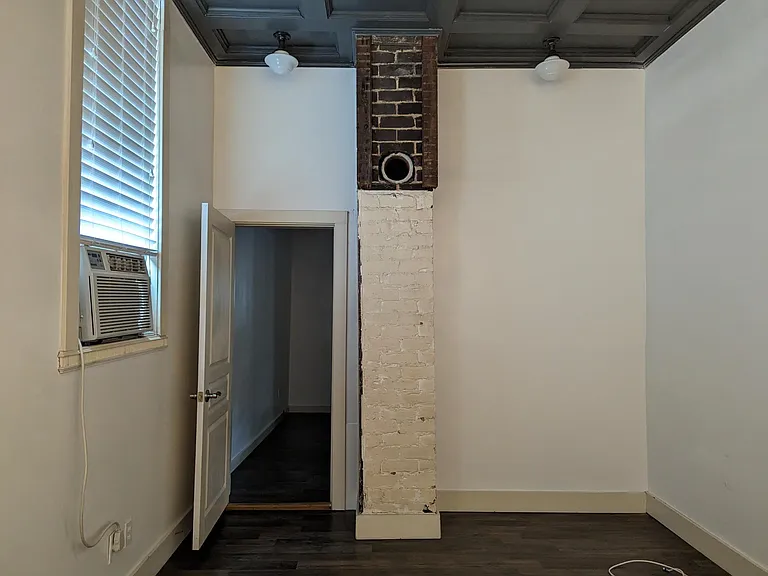 214 E Gwinnett St #B — Photo 5