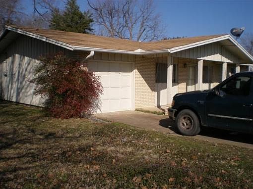 3rd image of 503 W 4th St