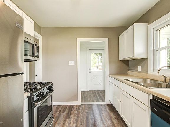 3rd image of 2097 60th St SE