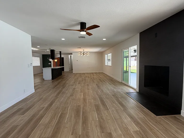 3420 W Warm Springs Rd — Photo 10