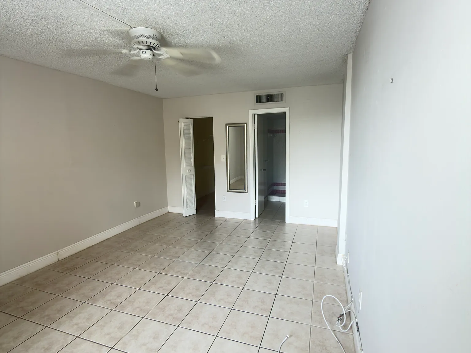 2 bed, 906 sqft, $2,250 — Photo 4