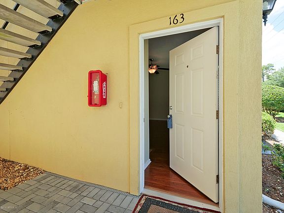 3rd image of 163 Jardin De Mer Pl #163
