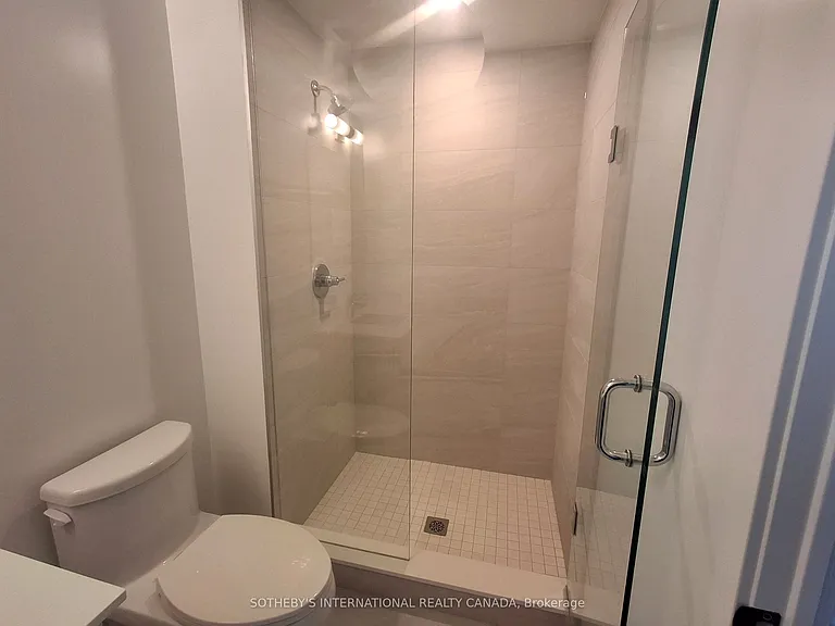 2075 Lakeshore Rd #1303 — Photo 18