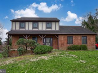 2652 Pinewood Rd, Lancaster, PA 17601