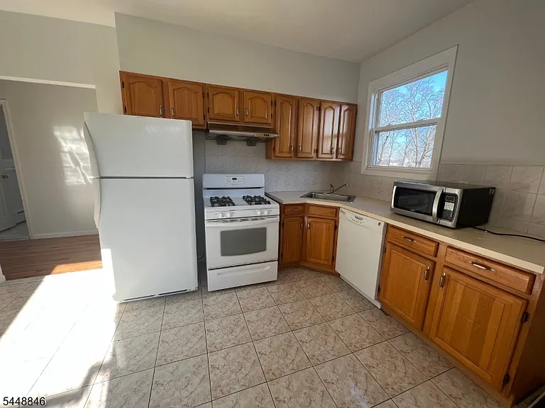 43 S Willow St #5 — Photo 6