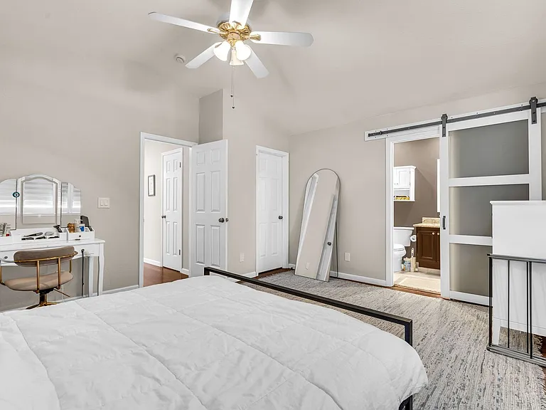 2451 Cherry Hills Dr — Photo 31